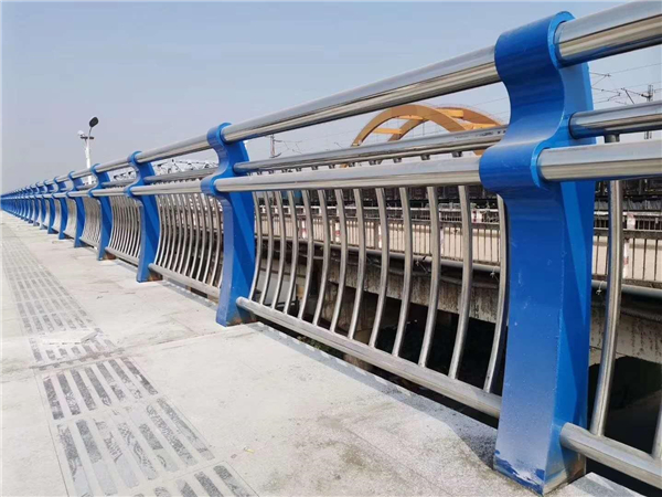 天水304不锈钢复合管护栏的生产工艺揭秘